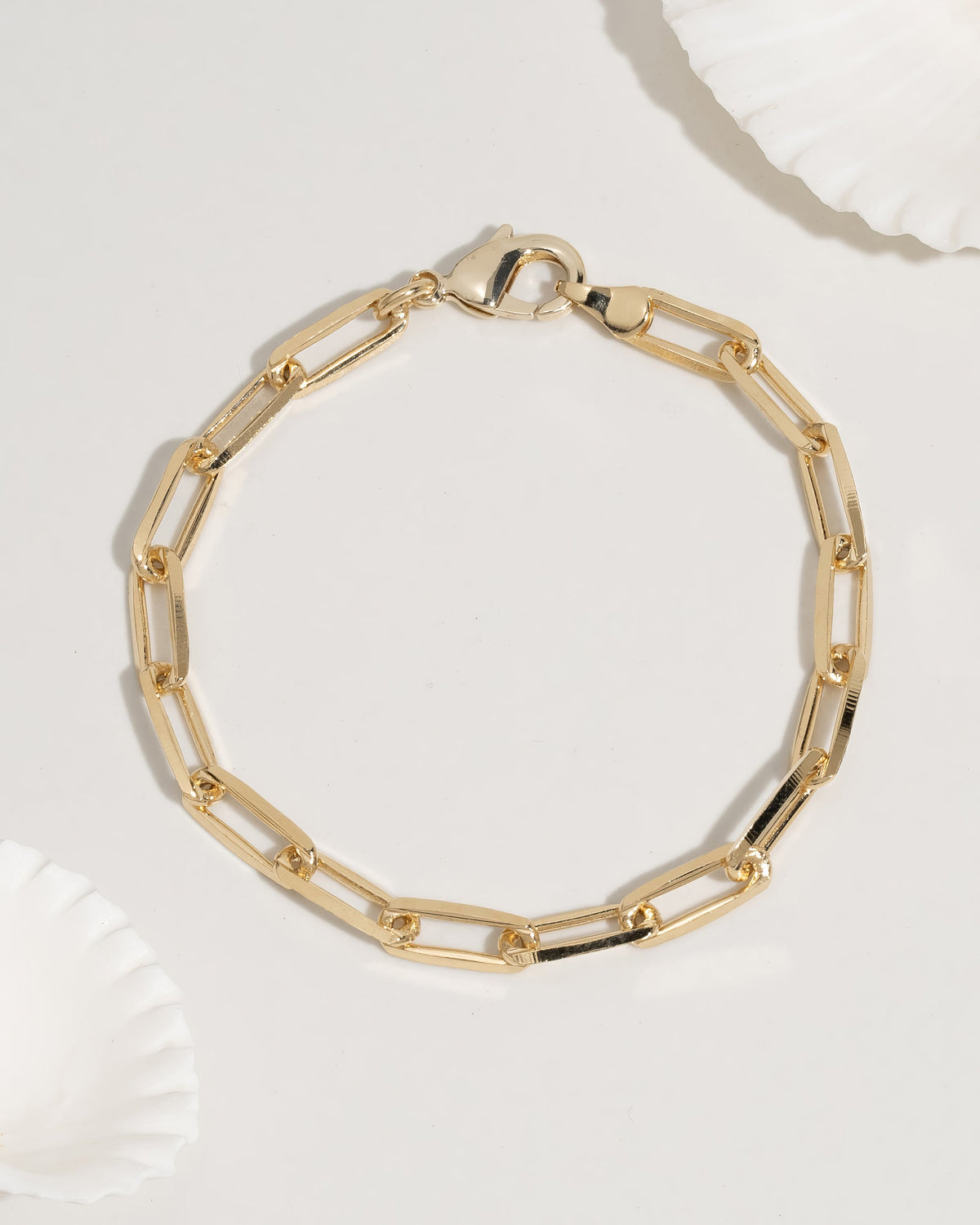 Gold chunky paperclip chain bracelet