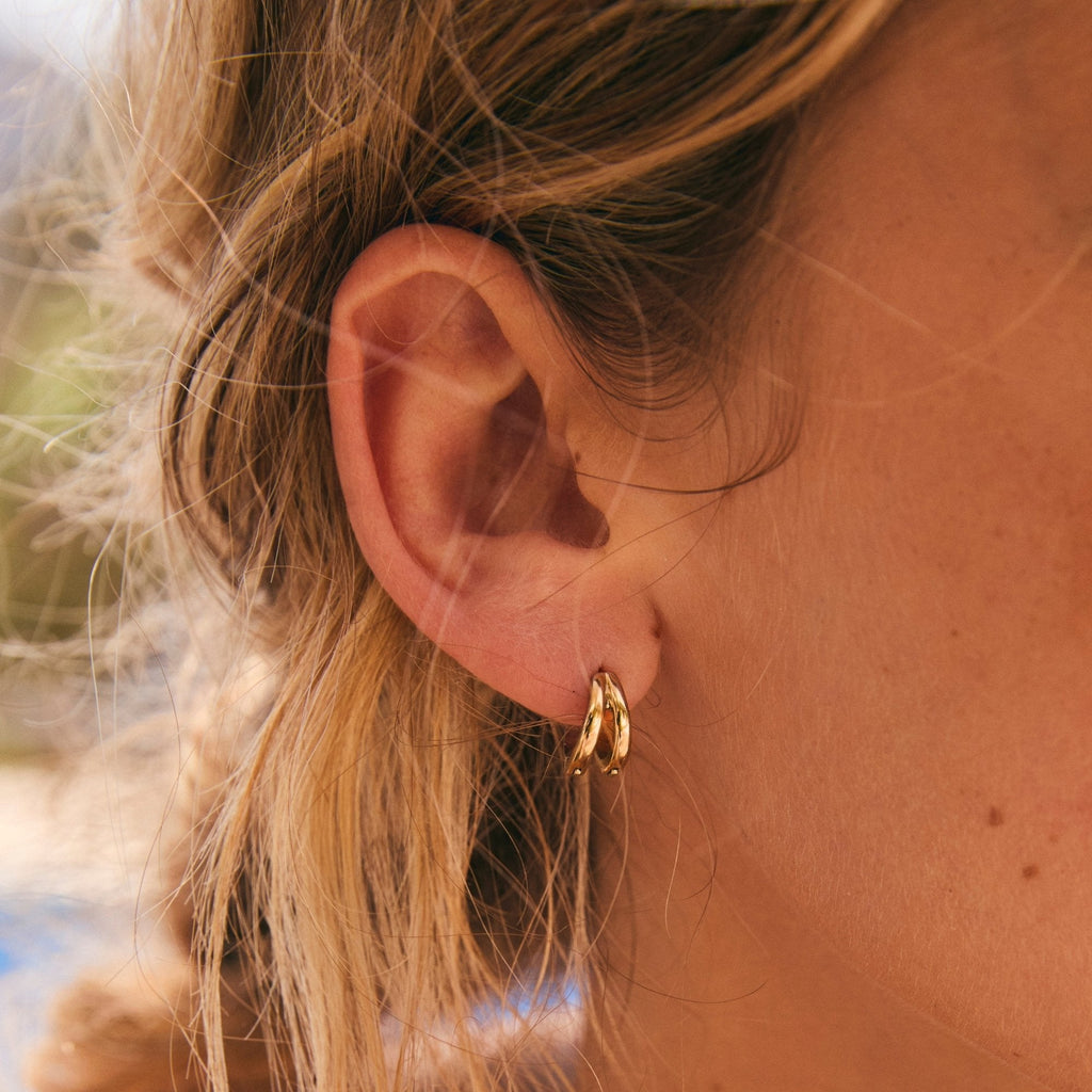 Araminta | Women Split Double Line Huggie Hoop Earrings