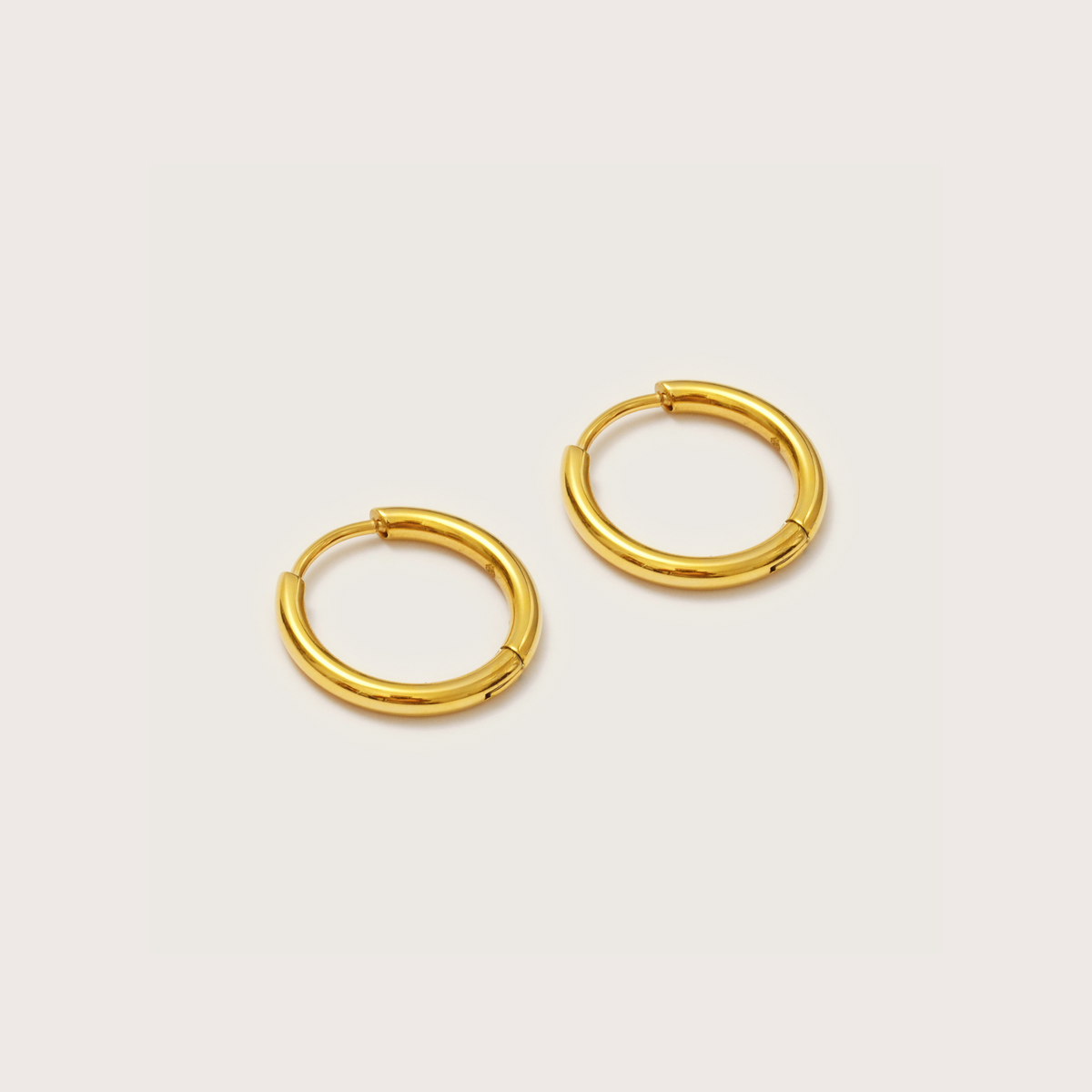 Edwina | Women Classic Mini Hoop Earrings 10 mm