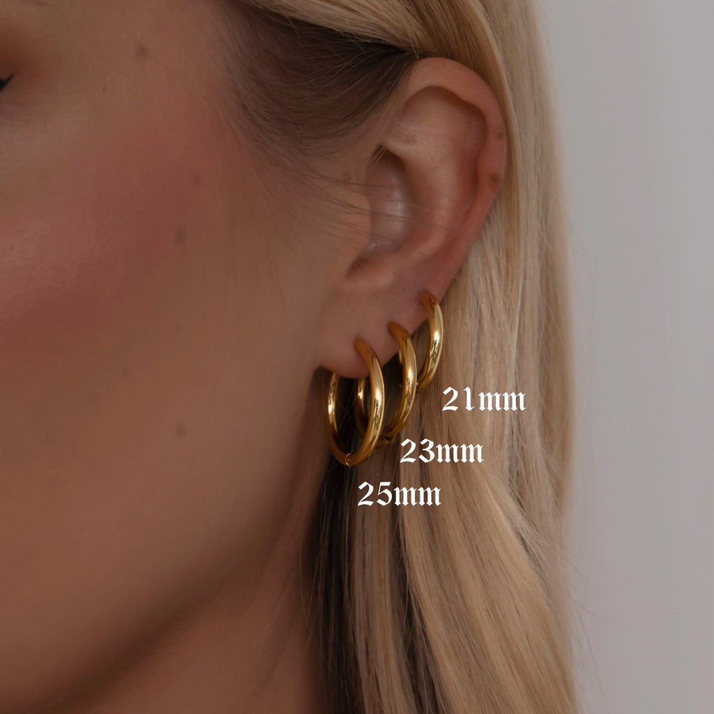 Milla Hoop Earrings