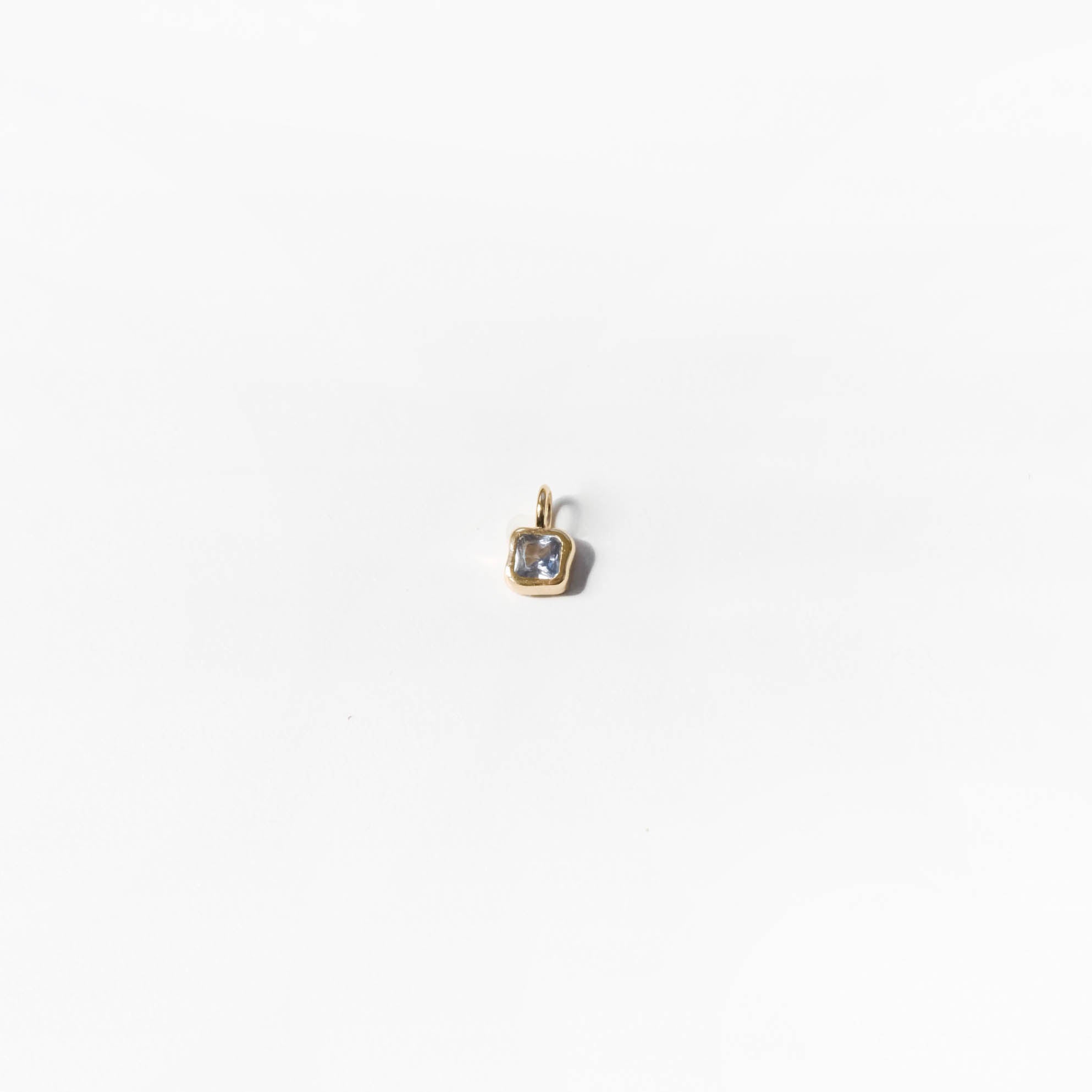 Marzo charm de piedra natal