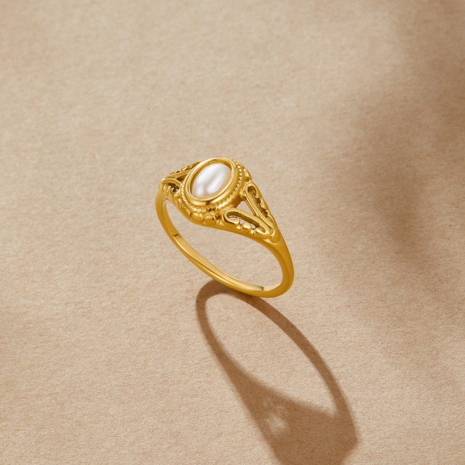Vintage Royal Pearl Ring - Beautiful Earth Boutique